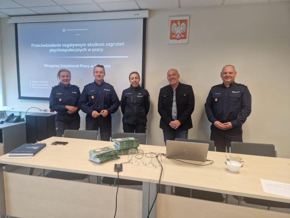 Przeciwdziałanie negatywnym skutkom stresu - szkolenia dla policji 